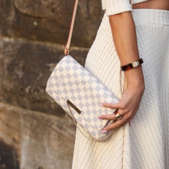 louis vuitton favorite mm damier azur